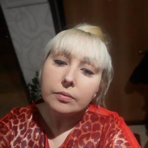 Девушки в Вологде: Анастасия, 37 - ищет парня из Вологды