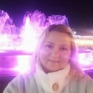 Девушки в Кисловодске: Лада, 55 - ищет парня из Кисловодска