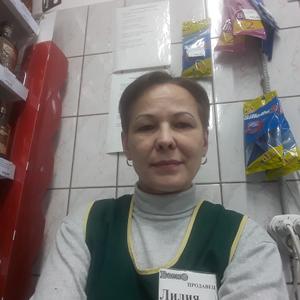 Девушки в Ижевске: Лиля, 57 - ищет парня из Ижевска