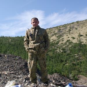 Виталий, 40 лет, Магадан