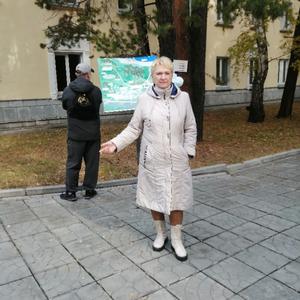 Девушки в Бердске: Нина, 66 - ищет парня из Бердска