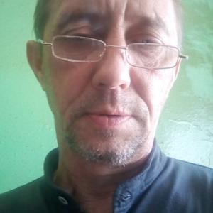 Парни в Омске: Александр Петров, 53 - ищет девушку из Омска