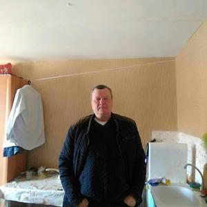 Парни в Набережные Челны: Виктор, 69 - ищет девушку из Набережные Челны
