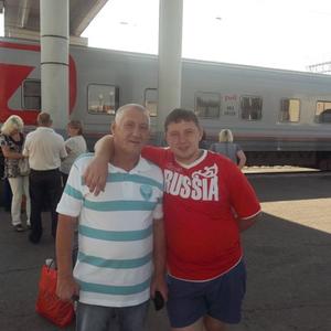 Парни в Омске: Петр, 61 - ищет девушку из Омска