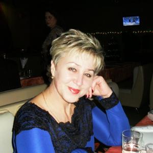 Девушки в Гагарине: Оксана, 58 - ищет парня из Гагарина