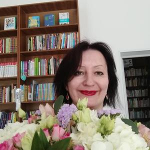Карина, 53 года, Малаховка
