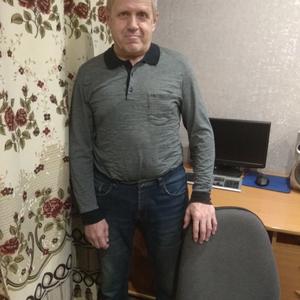 Парни в Ижевске: Сергей, 62 - ищет девушку из Ижевска