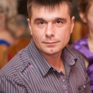 Парни в Томске: Валерий, 44 - ищет девушку из Томска
