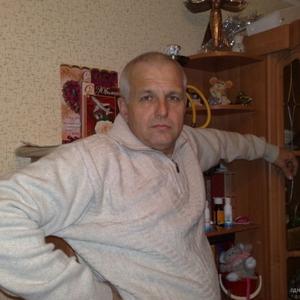 Парни в Чите (Забайкальский край): Александр , 65 - ищет девушку из Читы (Забайкальский край)