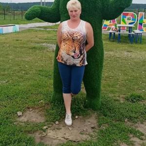 Девушки в Ульяновске: Елена, 50 - ищет парня из Ульяновска