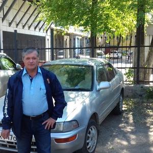 Андрей Ткачев, 58 лет, Уссурийск