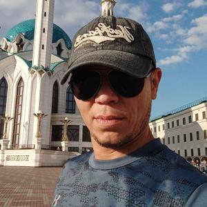 Парни в Казани (Татарстан): Шер, 41 - ищет девушку из Казани (Татарстан)