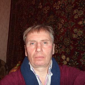 Парни в Санкт-Петербурге: Владимир Ильюшенков, 67 - ищет девушку из Санкт-Петербурга