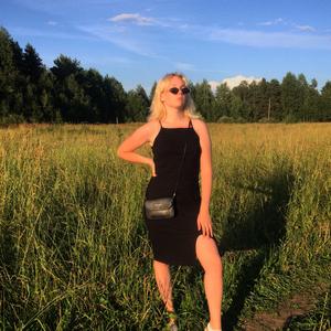 Девушки в Новодвинске: Валерия, 23 - ищет парня из Новодвинска