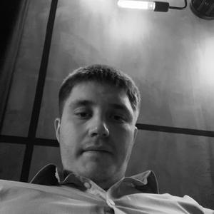 Парни в Гатчине: Иван, 34 - ищет девушку из Гатчины