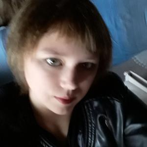 Девушки в Челябинске: Анжела, 26 - ищет парня из Челябинска