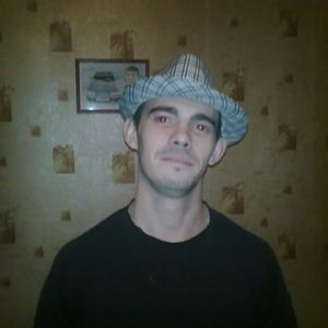 Парни в Саратове: Антон, 34 - ищет девушку из Саратова
