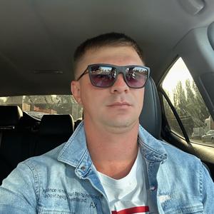 Олег, 36 лет, Волгоград