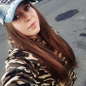 Девушки в Новокузнецке: Лиза, 27 - ищет парня из Новокузнецка