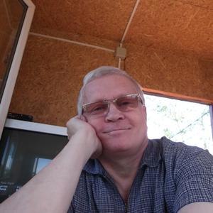 Парни в Туапсе: Виталий, 66 - ищет девушку из Туапсе
