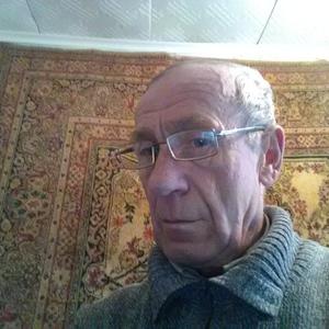Валентин, 72 года, Краснодар