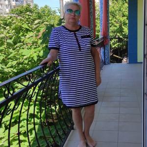 Девушки в Перми: Надежда, 65 - ищет парня из Перми