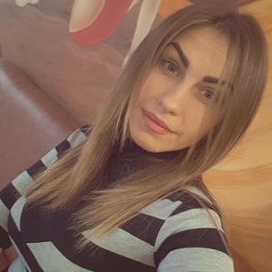Девушки в Odessa: Elena, 37 - ищет парня из Odessa