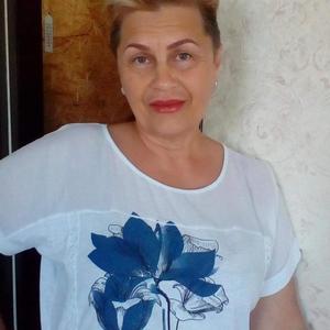 Ирина , 64 года, Барнаул
