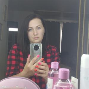 Девушки в Владивостоке: Анна, 38 - ищет парня из Владивостока