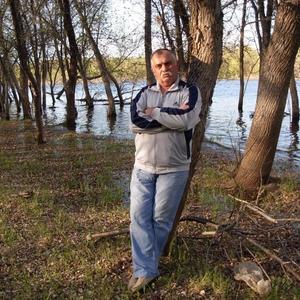 Парни в Азове: Иван Гавриляк, 69 - ищет девушку из Азова