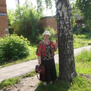 Девушки в Новомосковске: Лариса, 81 - ищет парня из Новомосковска