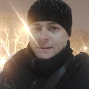 Роман, 41 год, Белогорск