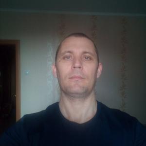 Парни в Волгодонске: Юрий Белый, 45 - ищет девушку из Волгодонска
