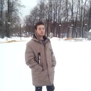 Парни в Двуреченске: Сережа, 23 - ищет девушку из Двуреченска