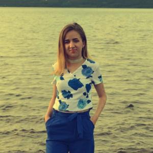 Девушки в Петрозаводске: Таня, 23 - ищет парня из Петрозаводска