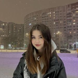Парни в Владивостоке: Лола, 23 - ищет девушку из Владивостока