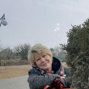 Девушки в Волгограде: Ольга, 68 - ищет парня из Волгограда
