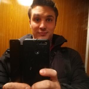 Парни в Звенигороде: Виктор, 31 - ищет девушку из Звенигорода
