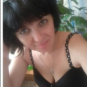 Девушки в Ижевске: Наталья, 46 - ищет парня из Ижевска