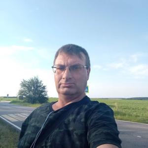 Парни в Новый Осколе: Сергей, 42 - ищет девушку из Новый Оскола