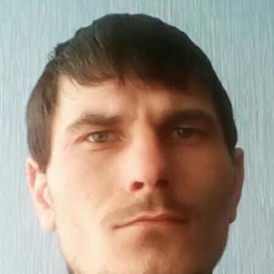 Олег, 32 года, Чусовой