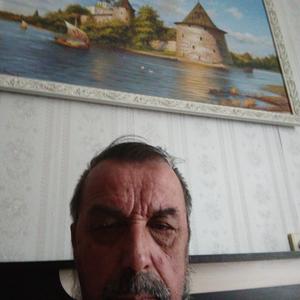 Парни в Белоозерский: Рашит, 69 - ищет девушку из Белоозерский