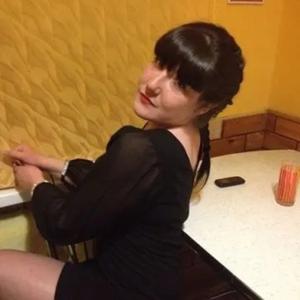 Девушки в Саратове: Елена, 36 - ищет парня из Саратова