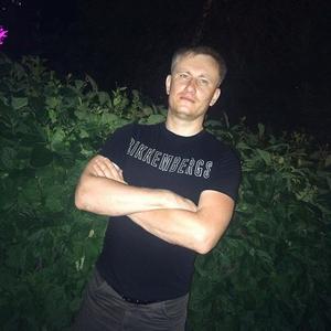 Roman, 35 лет, Саяногорск