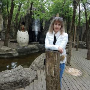 Девушки в Таганроге: Анна, 40 - ищет парня из Таганрога