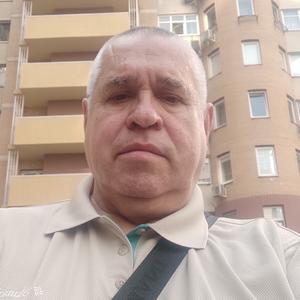 Парни в Томске: Игорь, 63 - ищет девушку из Томска