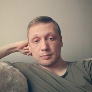 Парни в Череповце: Алексей, 46 - ищет девушку из Череповца