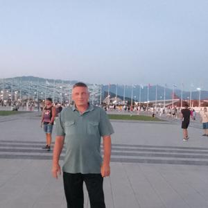 Парни в Оренбурге: Виктор, 45 - ищет девушку из Оренбурга