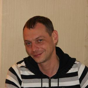 Ден, 47 лет, Дзержинский