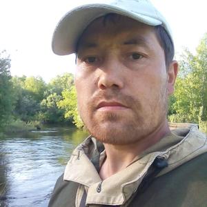 Парни в Абакане: Виктор Орешков, 43 - ищет девушку из Абакана